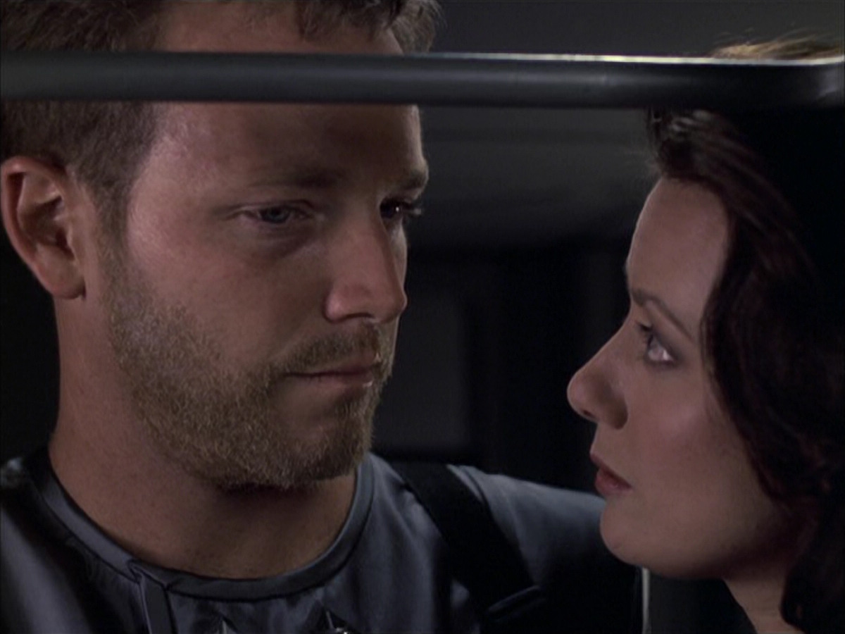extant_StarTrek_VOY_6x05-Alice_01936.jpg