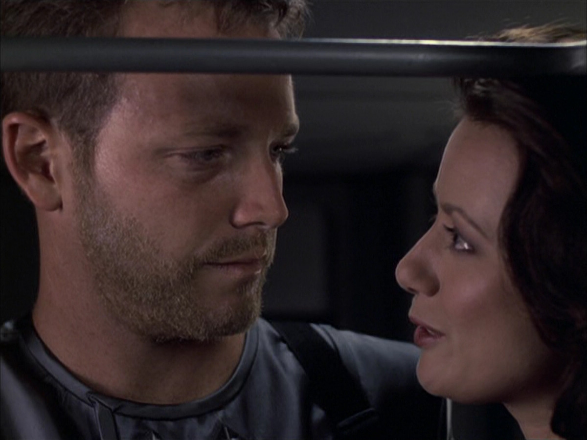 extant_StarTrek_VOY_6x05-Alice_01956.jpg