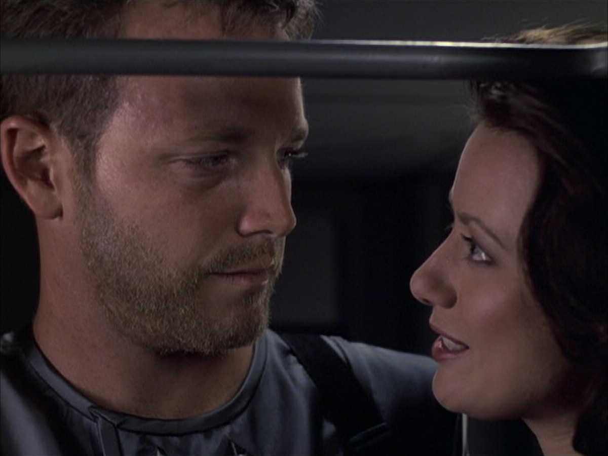 extant_StarTrek_VOY_6x05-Alice_01957.jpg