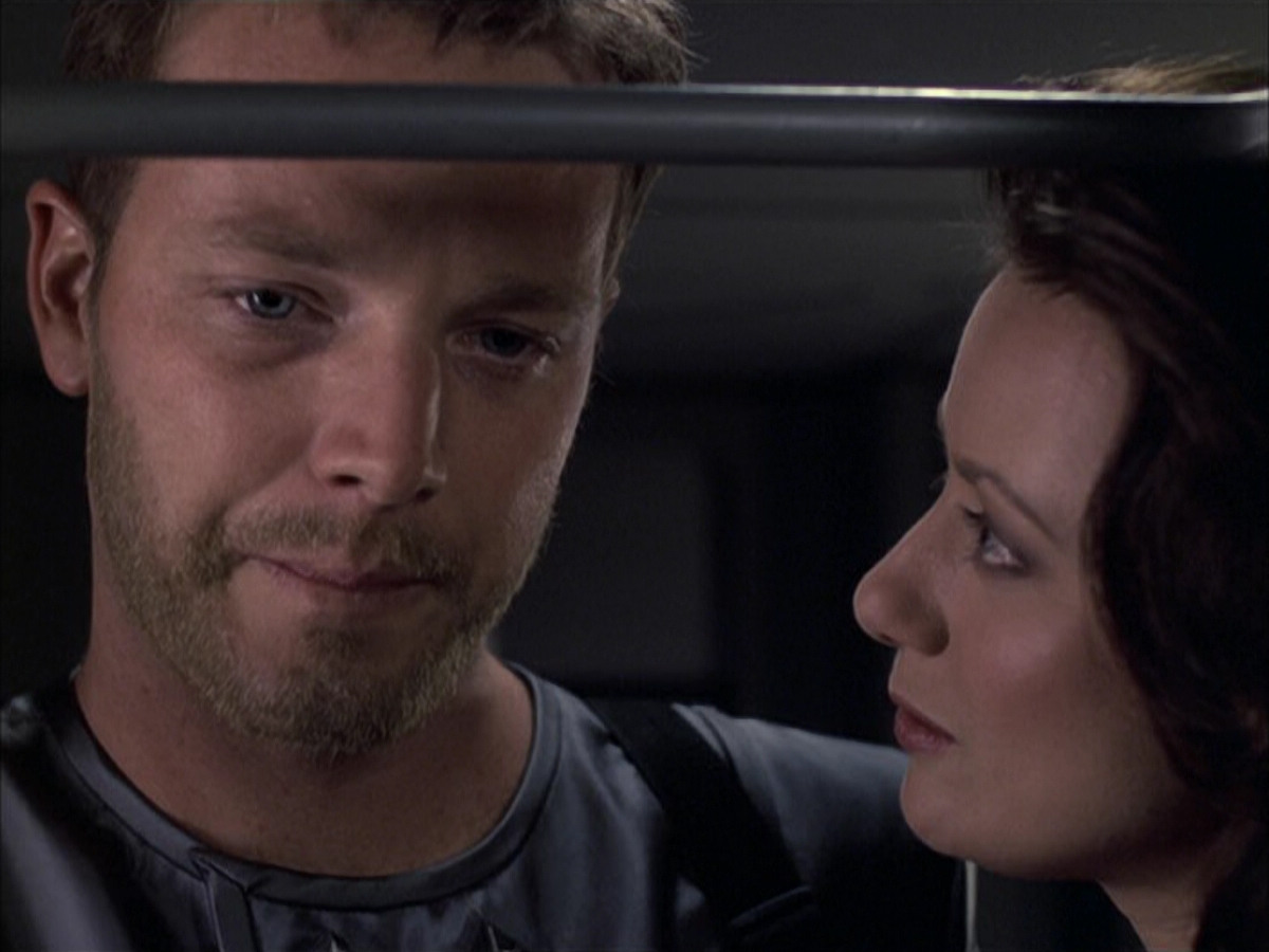 extant_StarTrek_VOY_6x05-Alice_01964.jpg