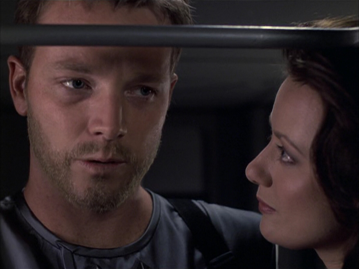 extant_StarTrek_VOY_6x05-Alice_01968.jpg