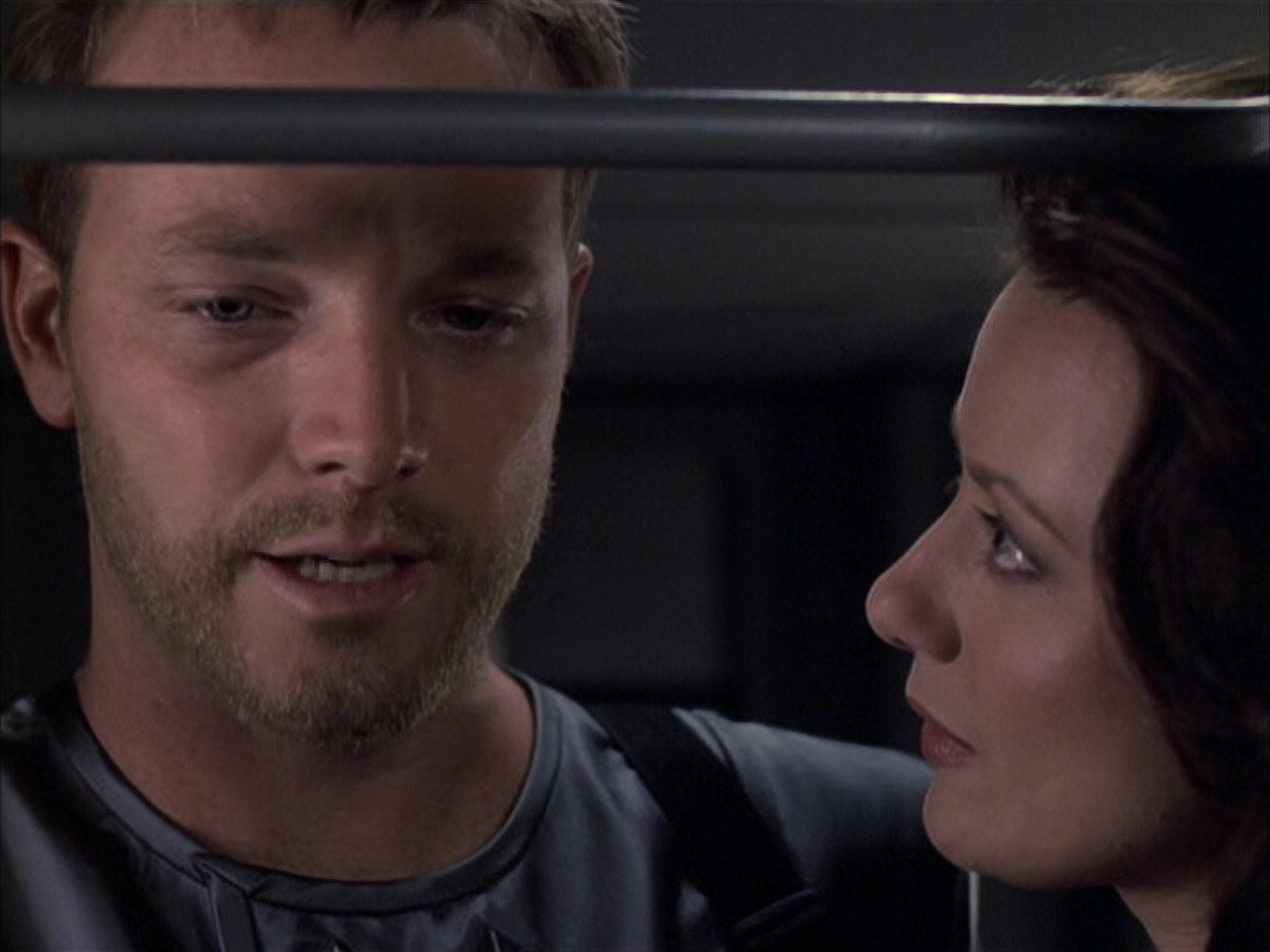 extant_StarTrek_VOY_6x05-Alice_01969.jpg