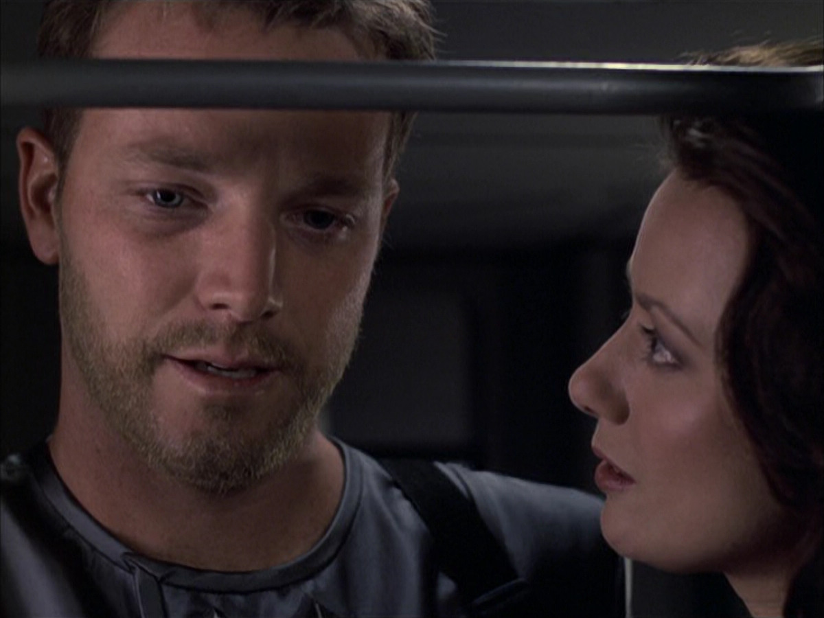extant_StarTrek_VOY_6x05-Alice_01972.jpg