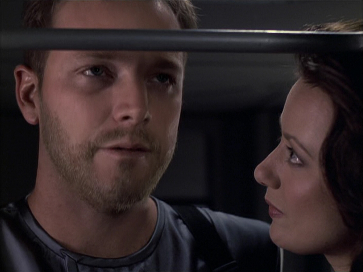 extant_StarTrek_VOY_6x05-Alice_01982.jpg