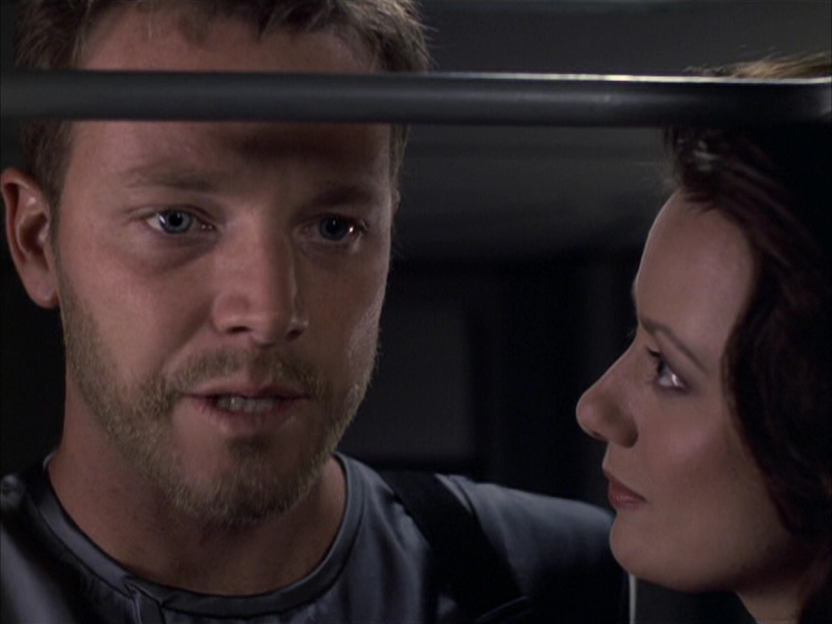 extant_StarTrek_VOY_6x05-Alice_01997.jpg