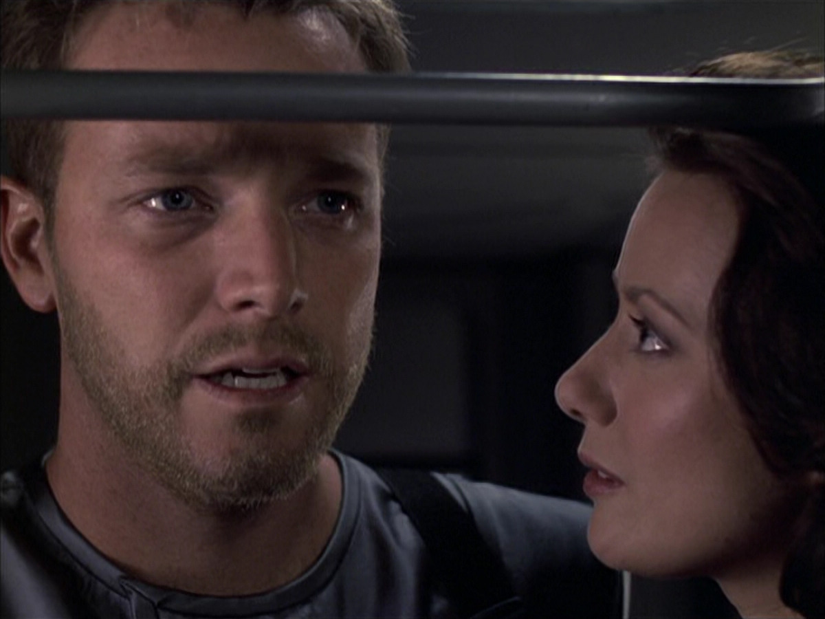 extant_StarTrek_VOY_6x05-Alice_02004.jpg