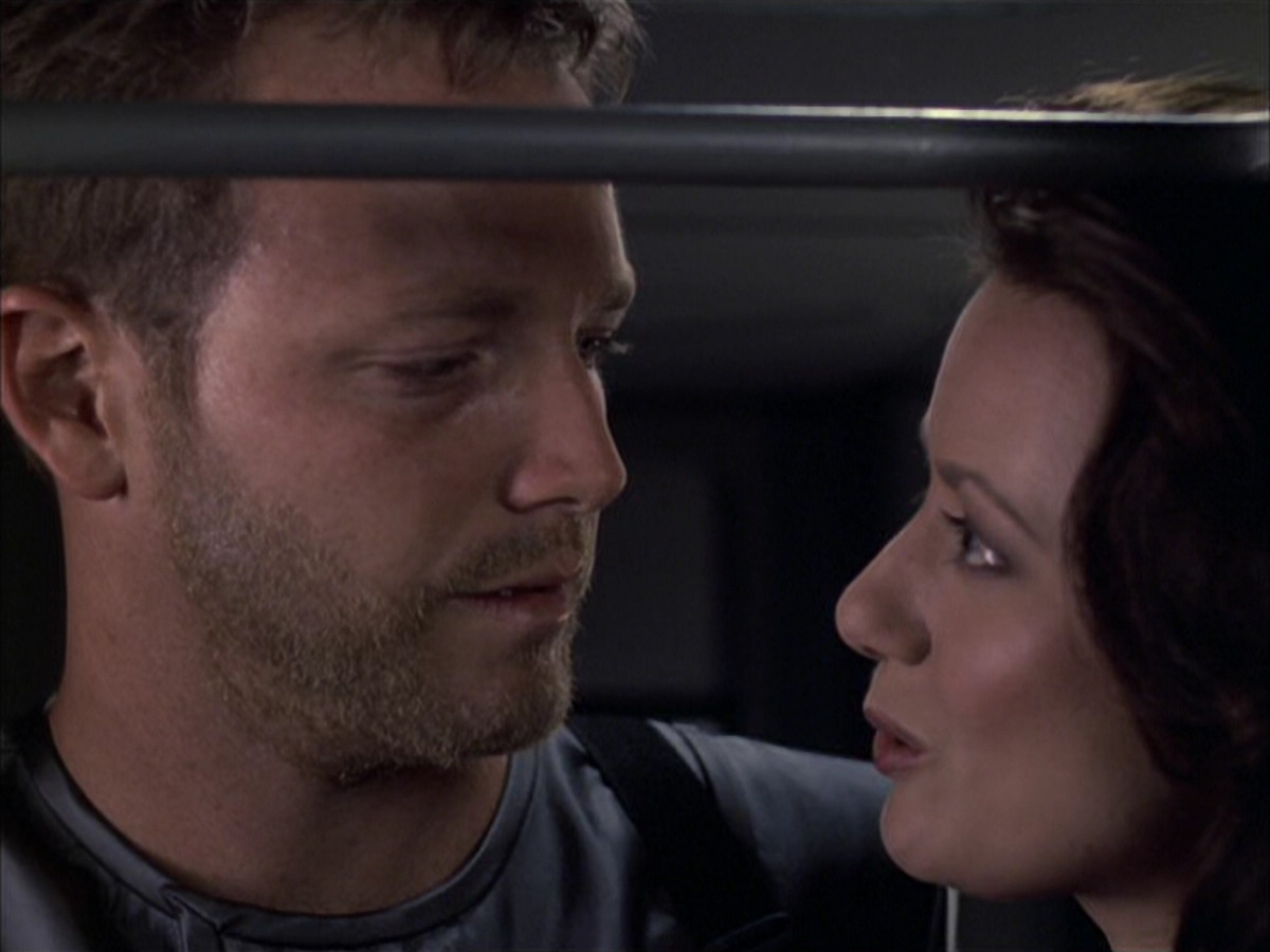 extant_StarTrek_VOY_6x05-Alice_02030.jpg