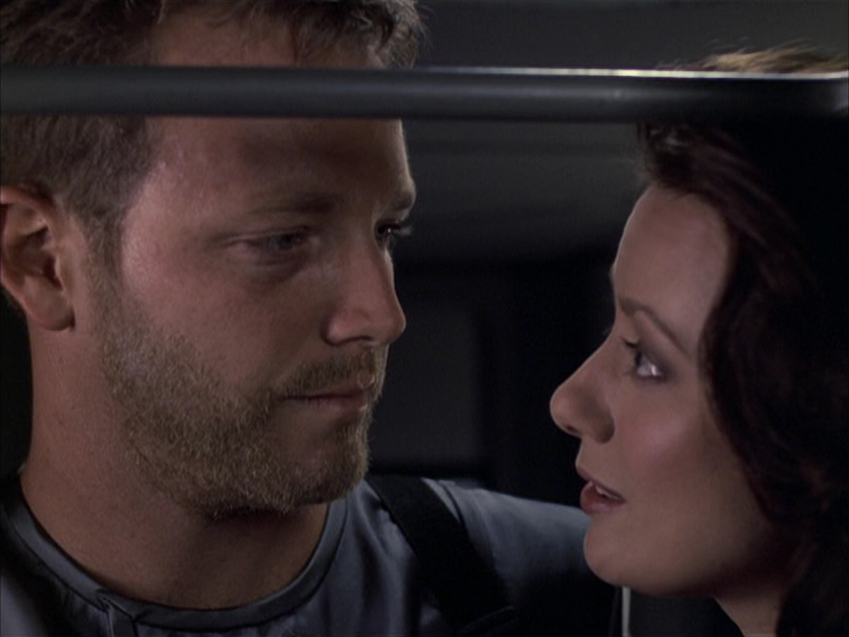 extant_StarTrek_VOY_6x05-Alice_02036.jpg