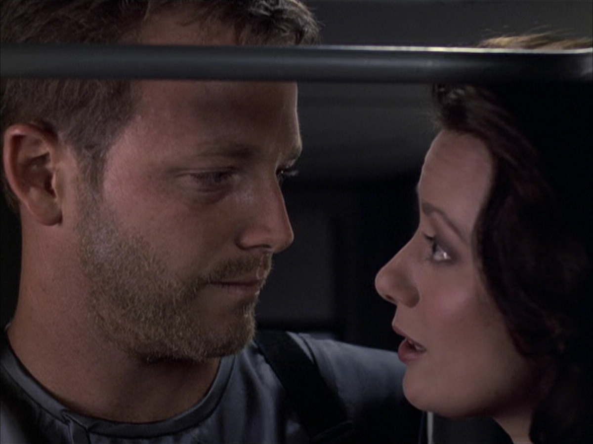 extant_StarTrek_VOY_6x05-Alice_02041.jpg