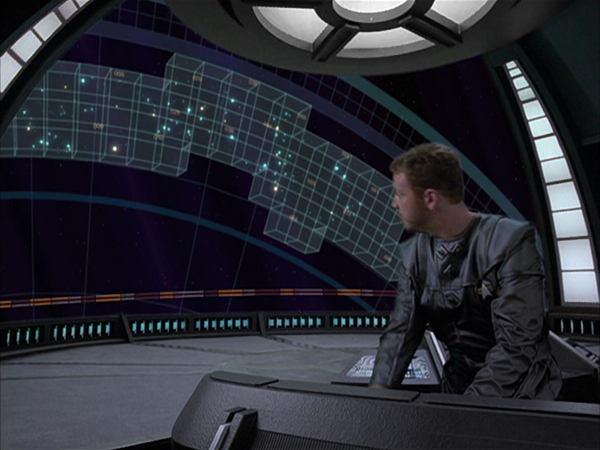extant_StarTrek_VOY_6x05-Alice_02050.jpg