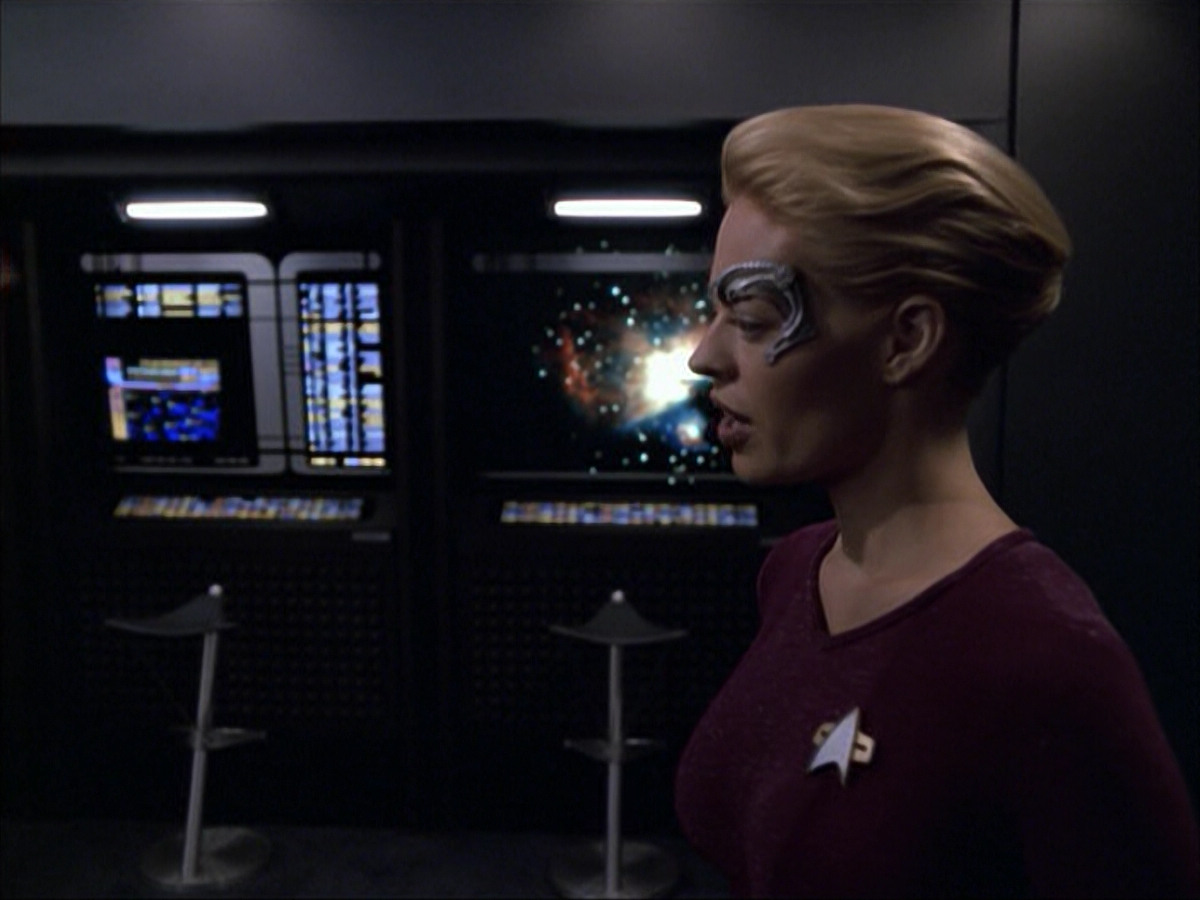 extant_StarTrek_VOY_6x05-Alice_02083.jpg