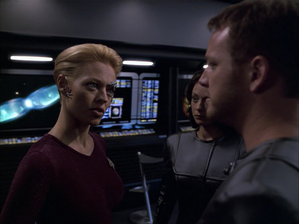 extant_StarTrek_VOY_6x05-Alice_02104.jpg