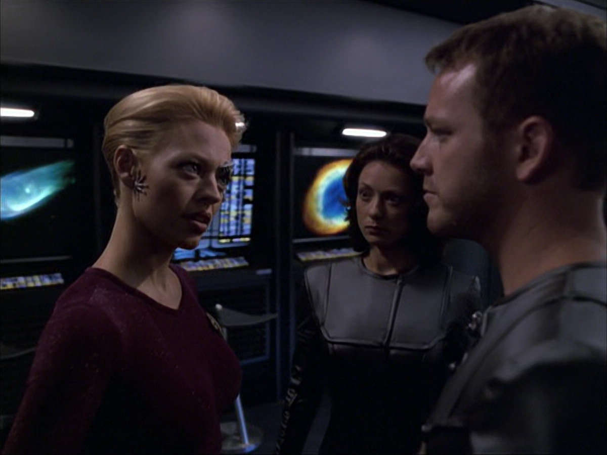 extant_StarTrek_VOY_6x05-Alice_02105.jpg