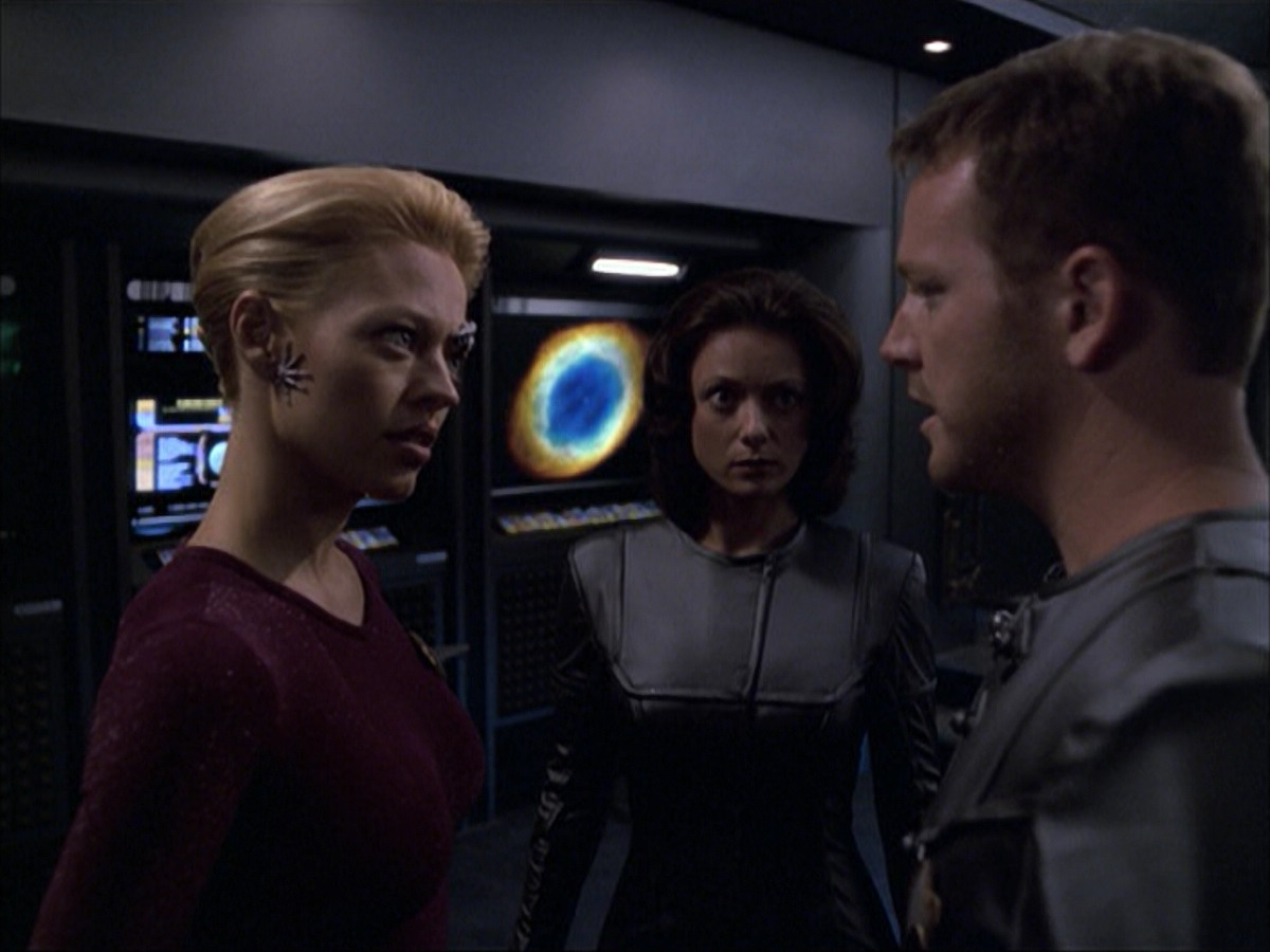 extant_StarTrek_VOY_6x05-Alice_02108.jpg