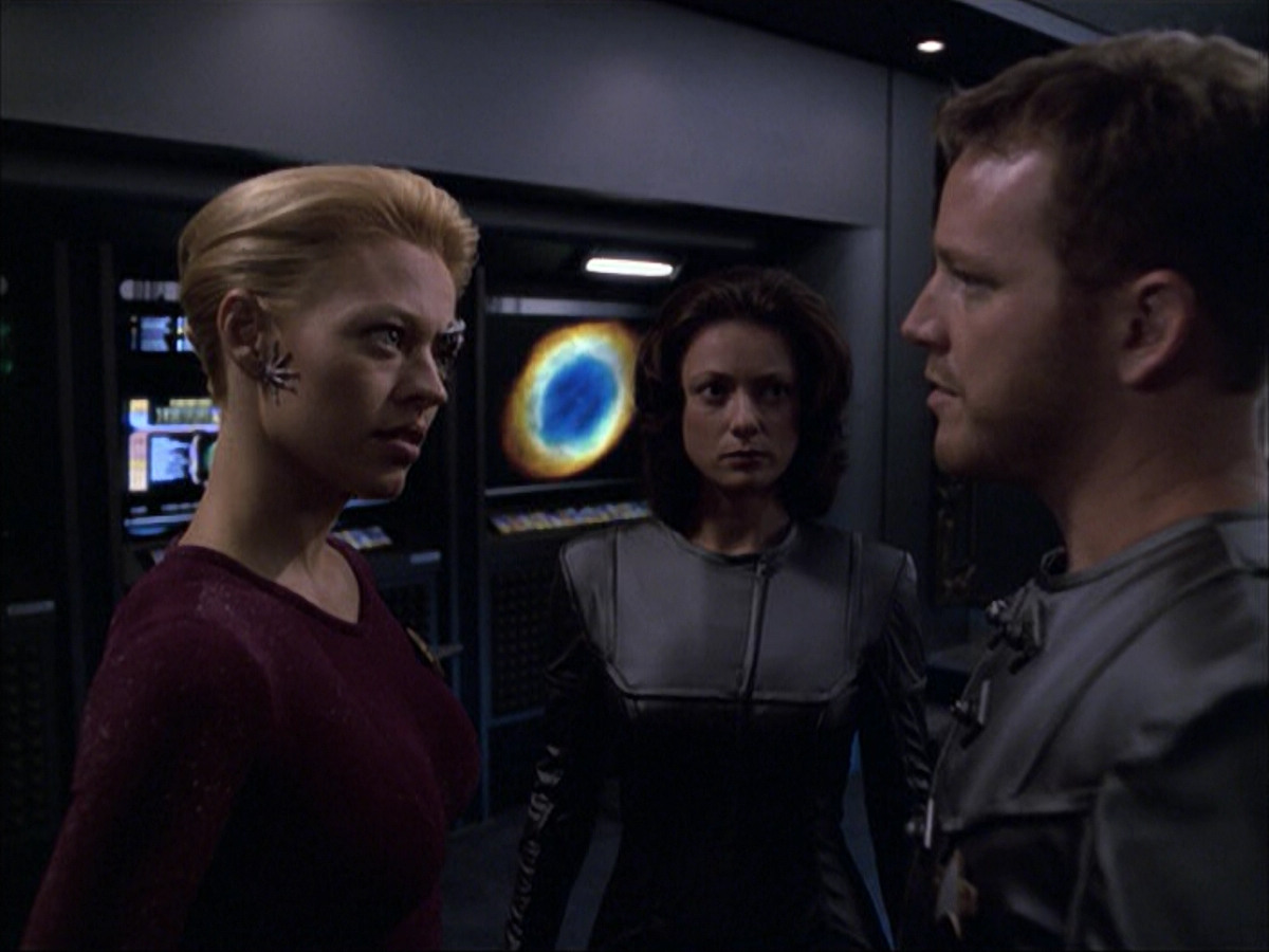 extant_StarTrek_VOY_6x05-Alice_02111.jpg