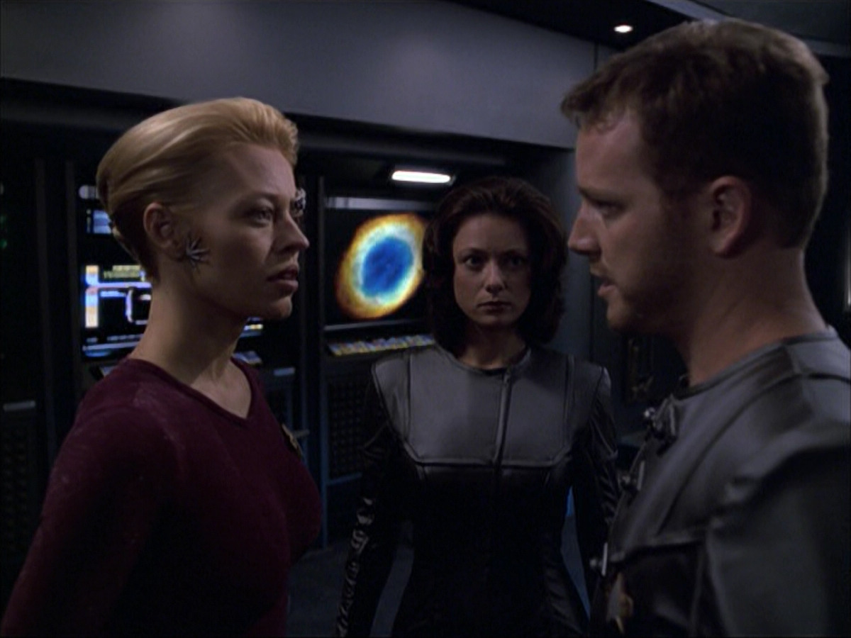 extant_StarTrek_VOY_6x05-Alice_02114.jpg