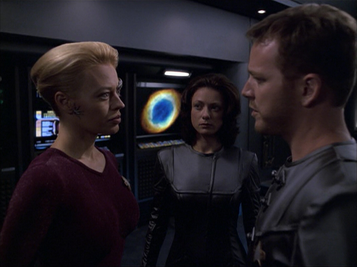 extant_StarTrek_VOY_6x05-Alice_02116.jpg