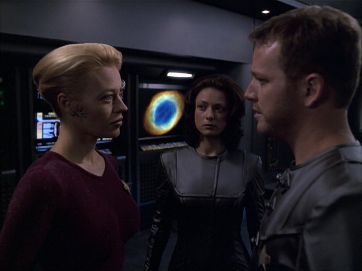 extant_StarTrek_VOY_6x05-Alice_02117.jpg