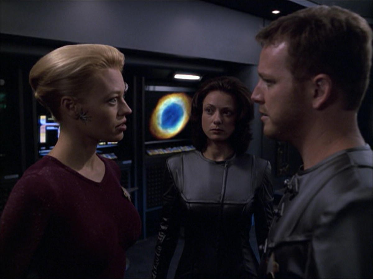 extant_StarTrek_VOY_6x05-Alice_02119.jpg