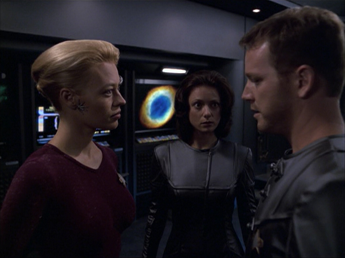 extant_StarTrek_VOY_6x05-Alice_02123.jpg