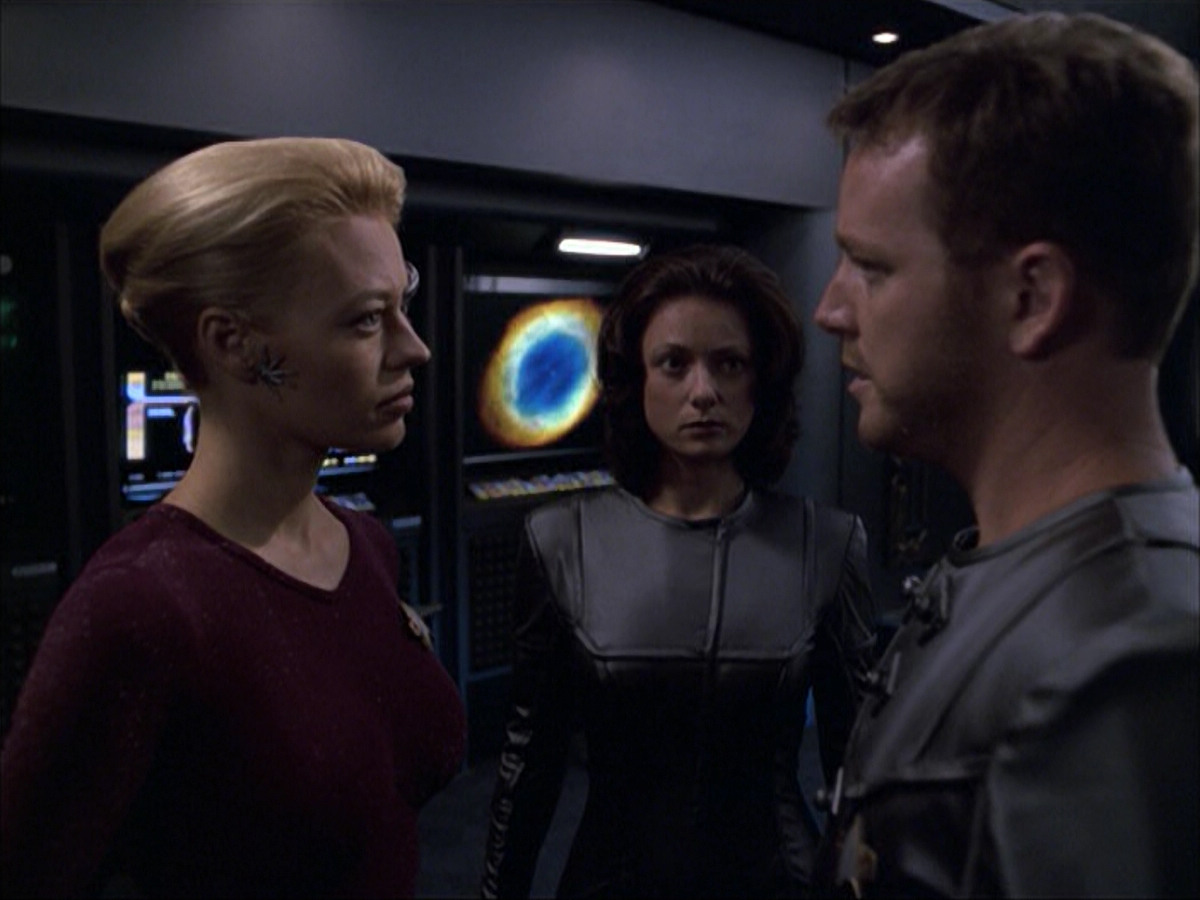 extant_StarTrek_VOY_6x05-Alice_02128.jpg