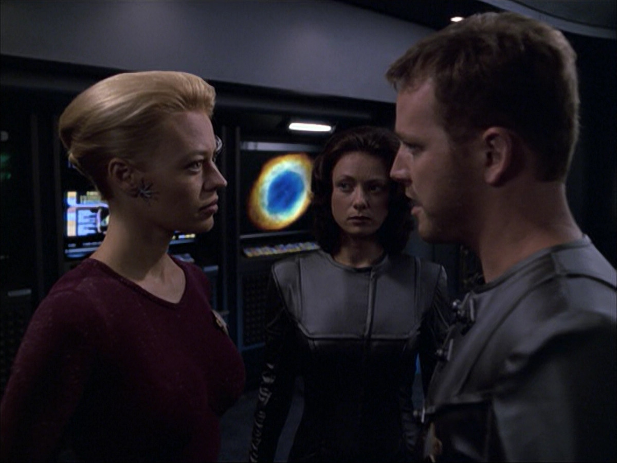 extant_StarTrek_VOY_6x05-Alice_02130.jpg