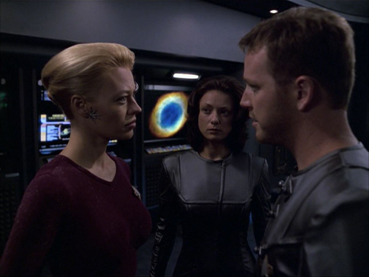extant_StarTrek_VOY_6x05-Alice_02131.jpg