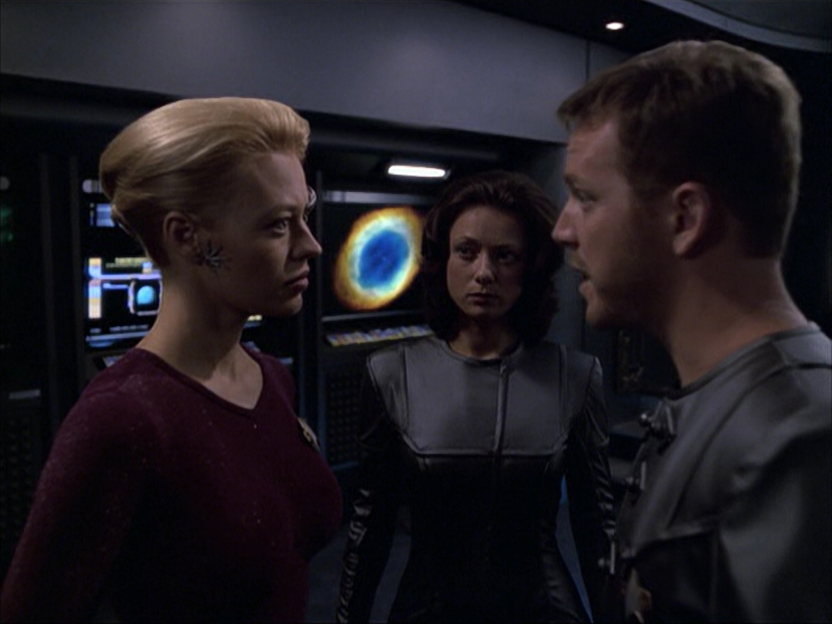 extant_StarTrek_VOY_6x05-Alice_02133.jpg