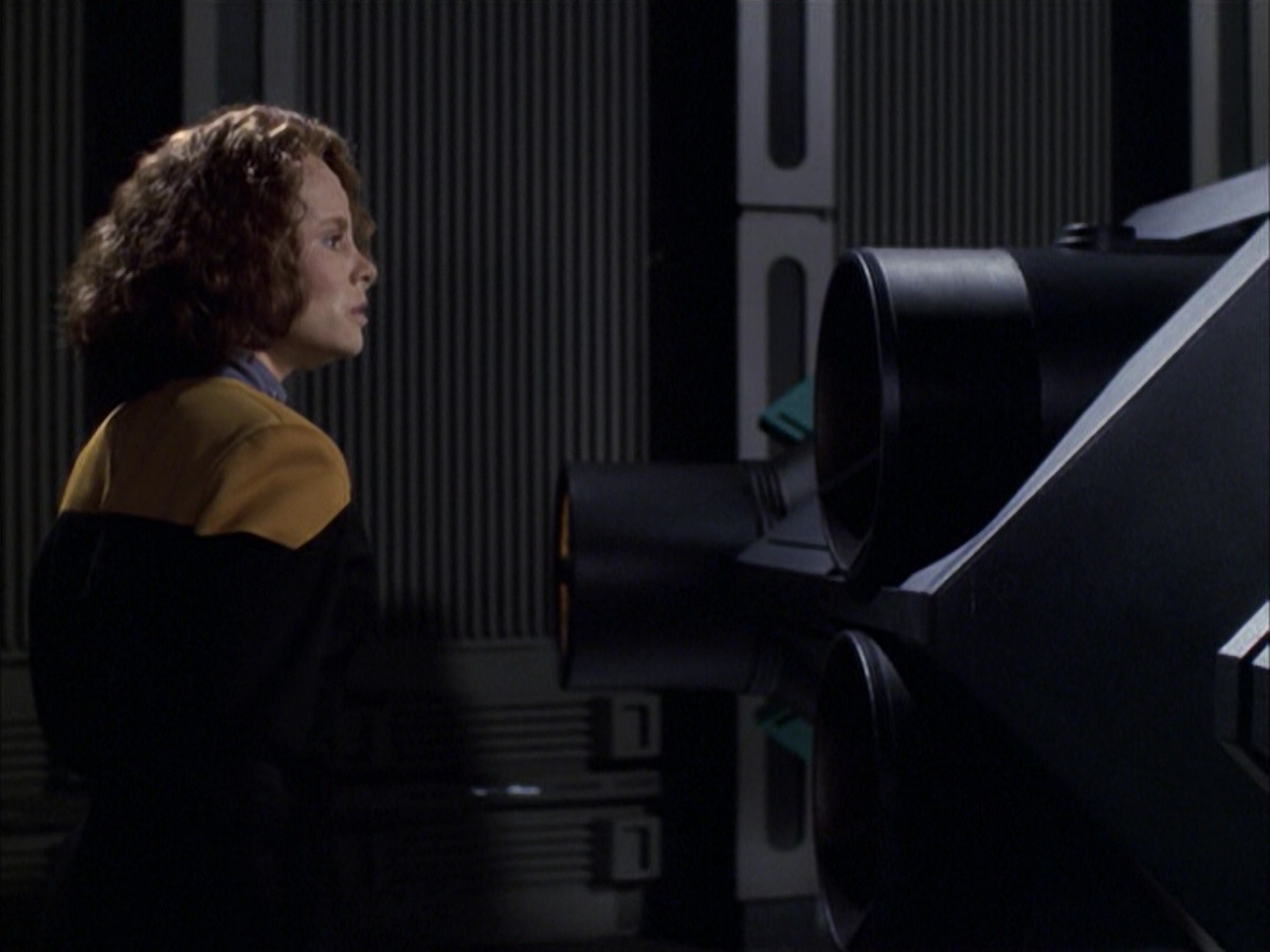 extant_StarTrek_VOY_6x05-Alice_02273.jpg