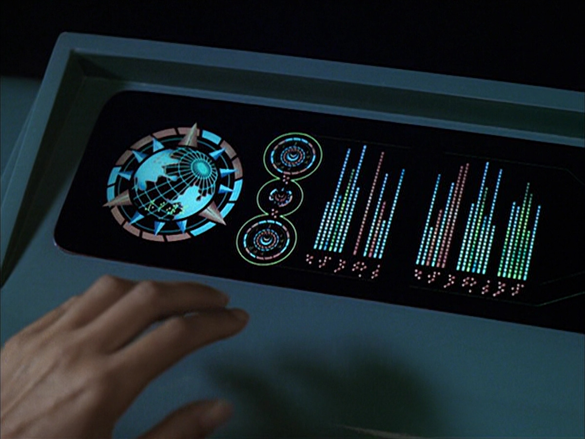 extant_StarTrek_VOY_6x05-Alice_02290.jpg