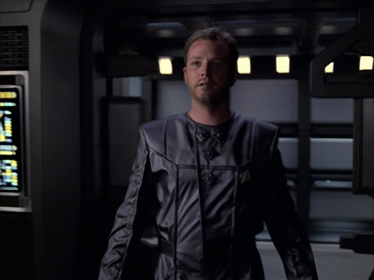 extant_StarTrek_VOY_6x05-Alice_02336.jpg