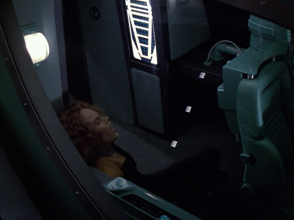 extant_StarTrek_VOY_6x05-Alice_02346.jpg