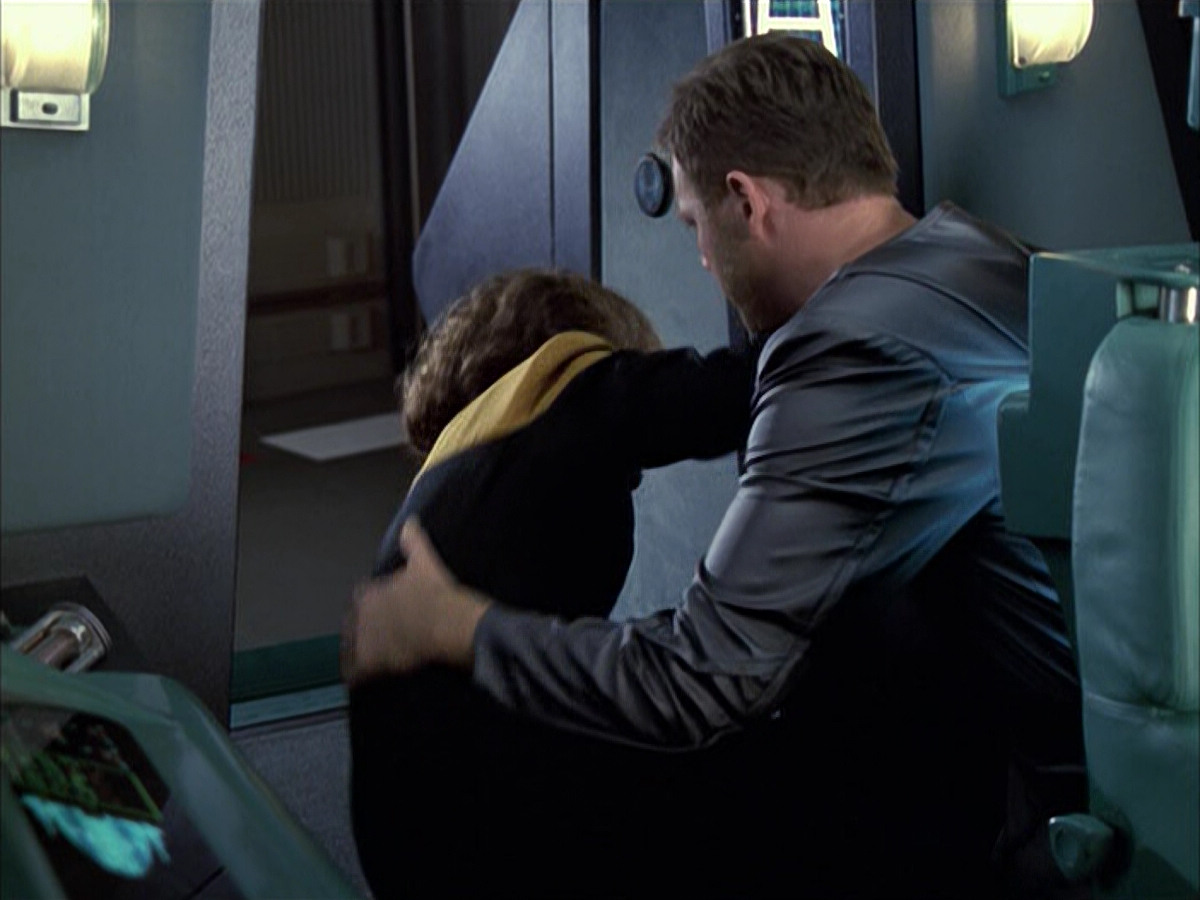 extant_StarTrek_VOY_6x05-Alice_02358.jpg