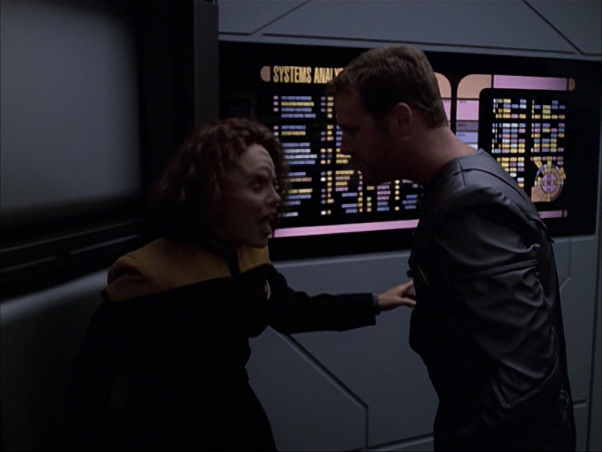 extant_StarTrek_VOY_6x05-Alice_02376.jpg