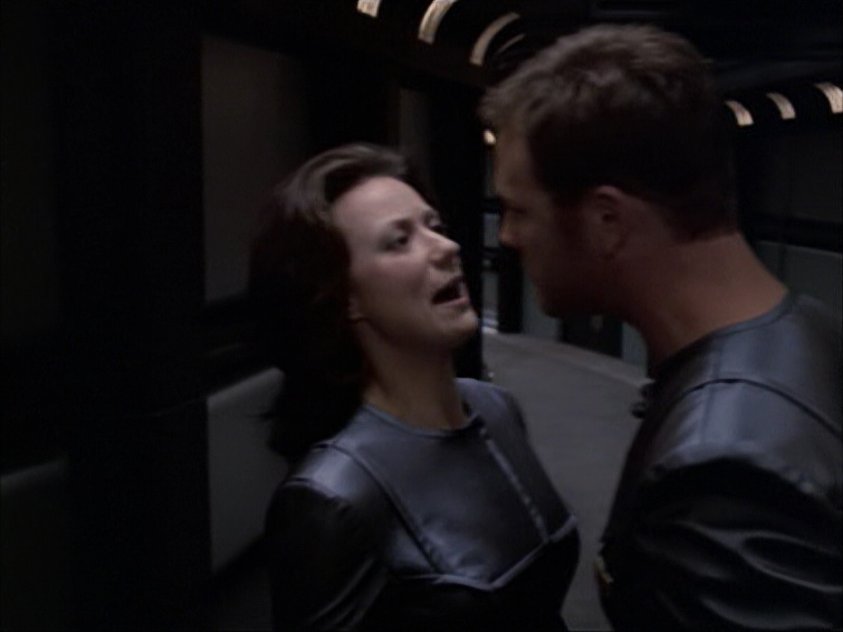 extant_StarTrek_VOY_6x05-Alice_02438.jpg