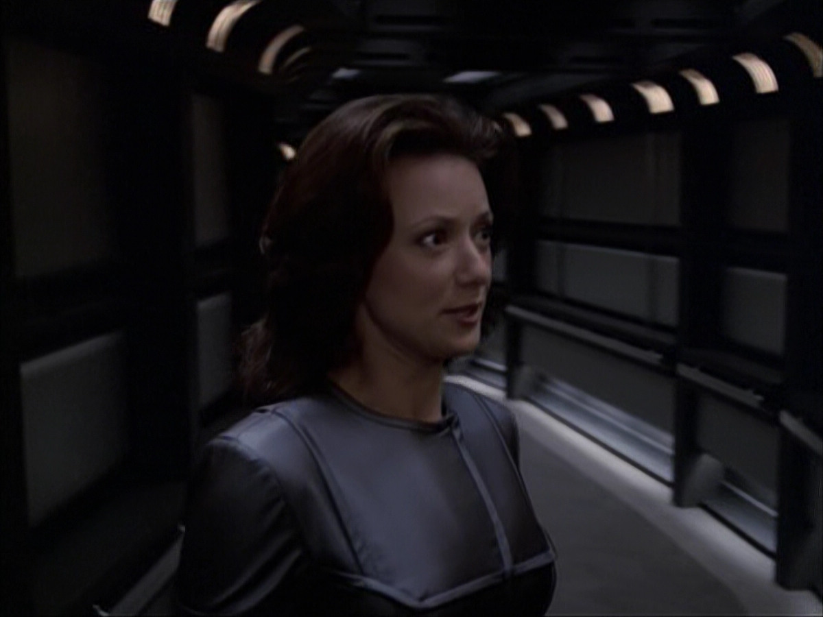 extant_StarTrek_VOY_6x05-Alice_02457.jpg