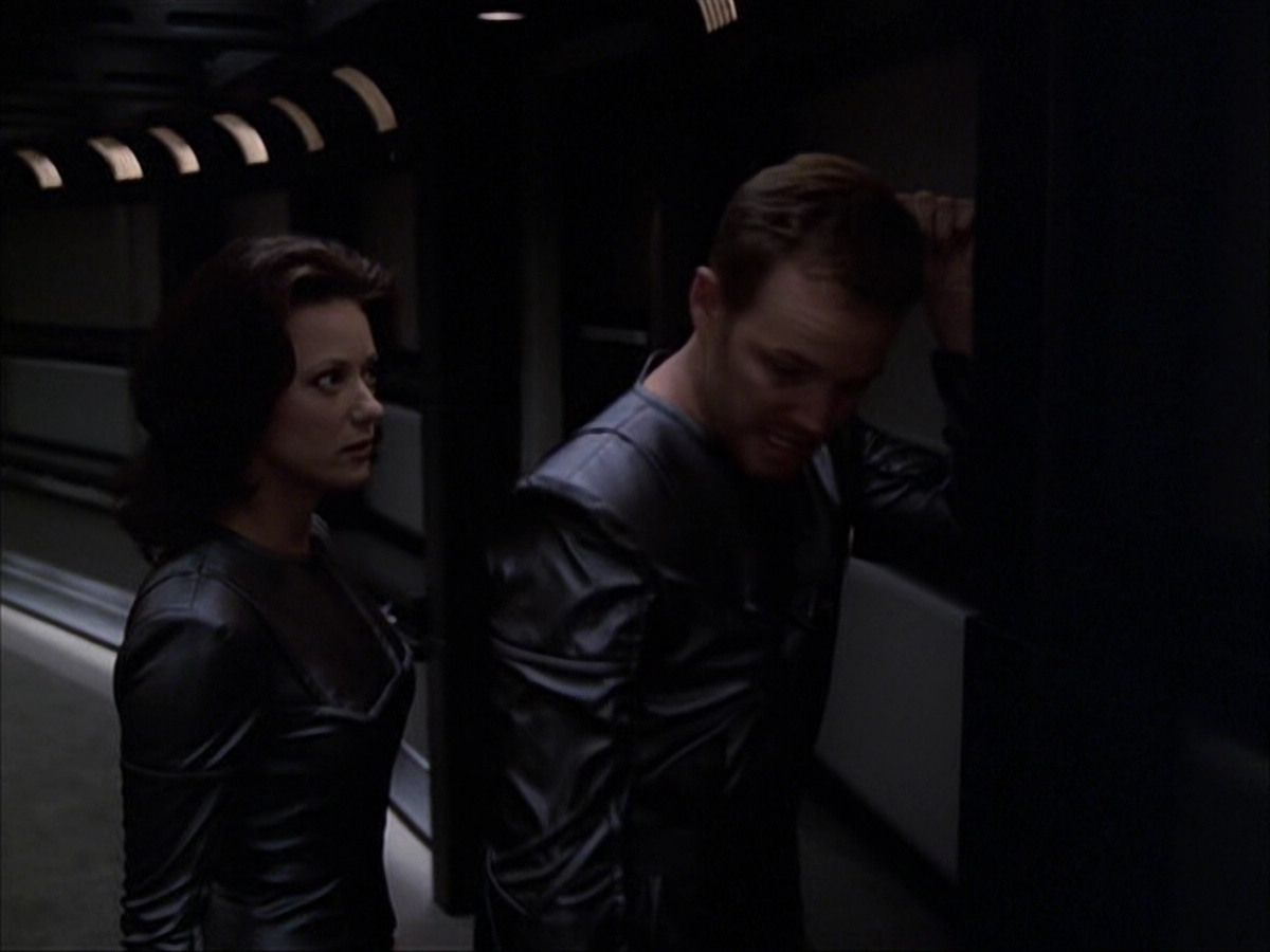 extant_StarTrek_VOY_6x05-Alice_02465.jpg