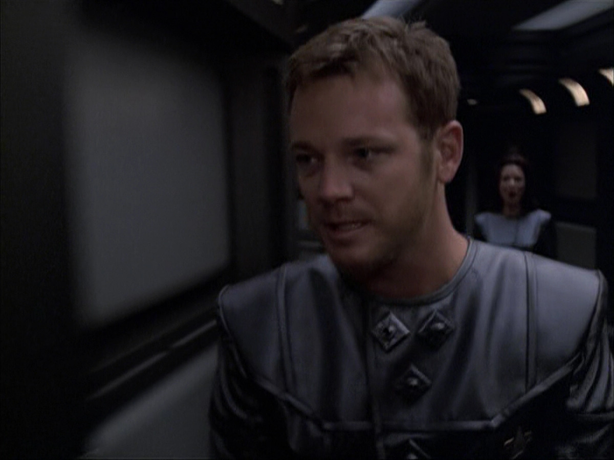 extant_StarTrek_VOY_6x05-Alice_02471.jpg