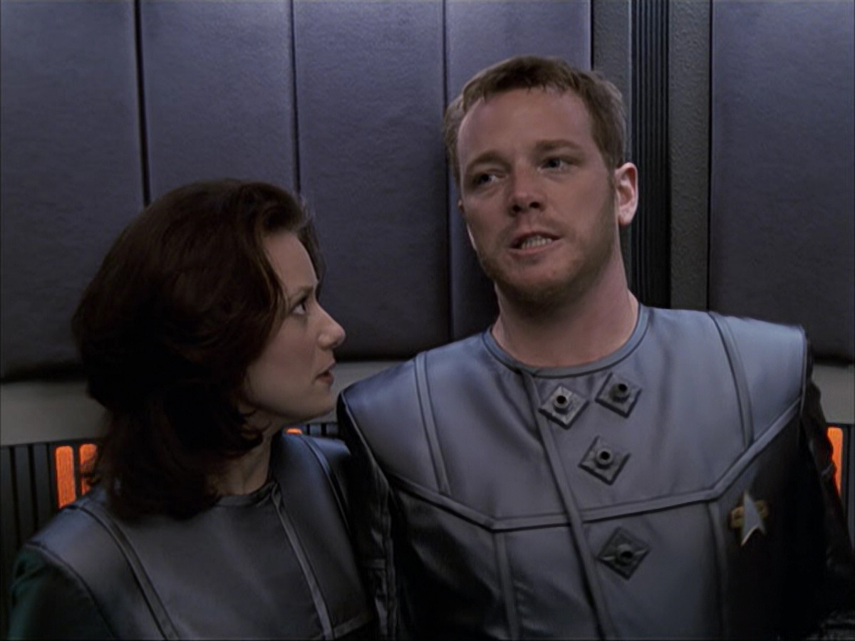 extant_StarTrek_VOY_6x05-Alice_02497.jpg