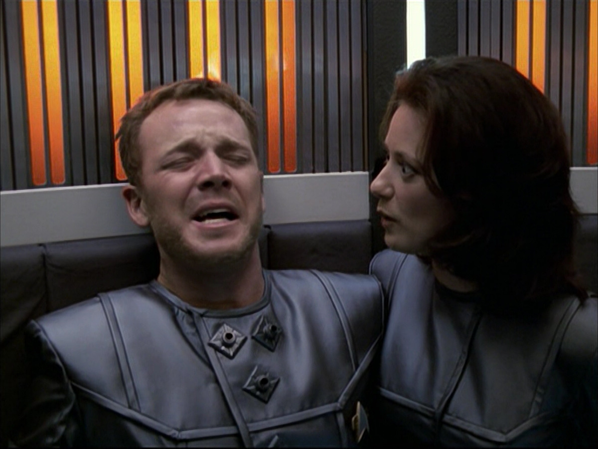 extant_StarTrek_VOY_6x05-Alice_02522.jpg