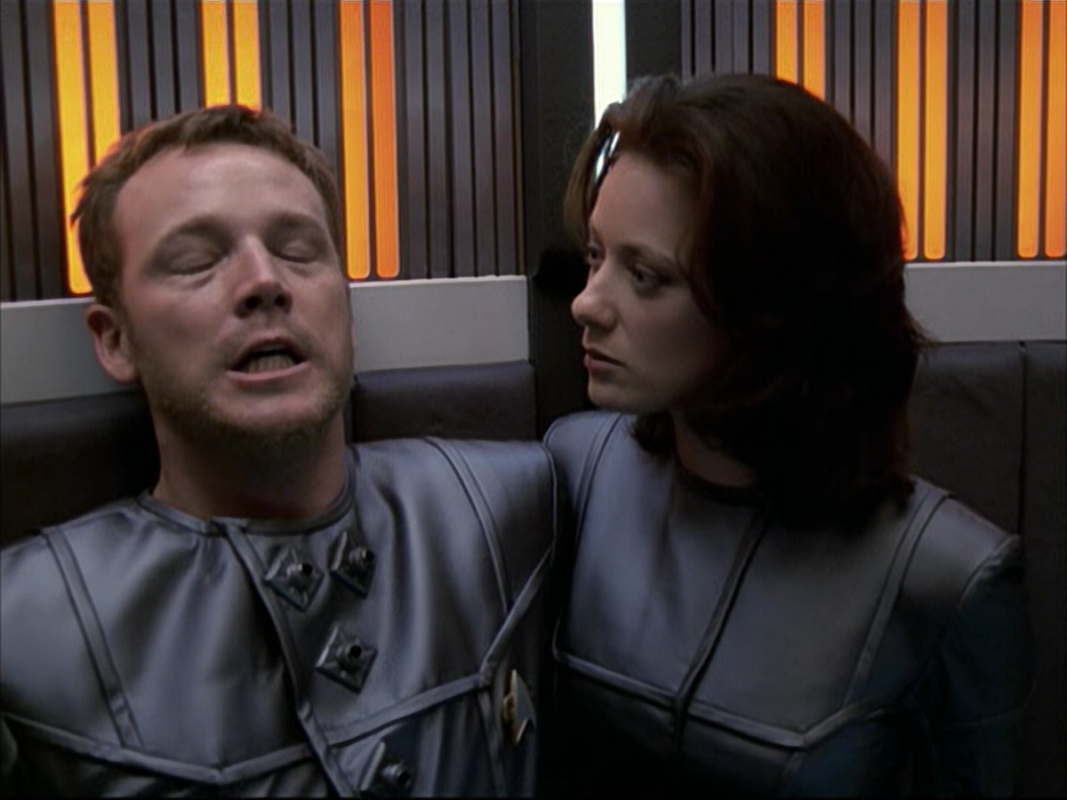 extant_StarTrek_VOY_6x05-Alice_02545.jpg