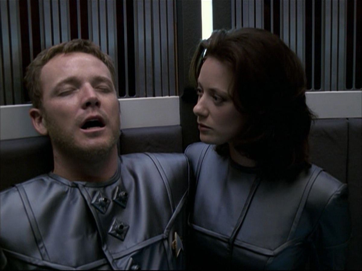 extant_StarTrek_VOY_6x05-Alice_02546.jpg