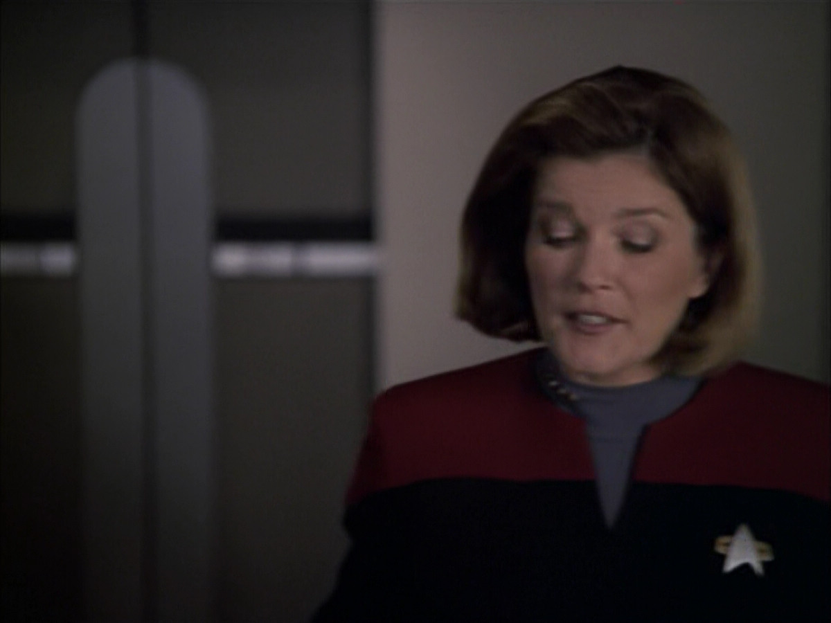 extant_StarTrek_VOY_6x05-Alice_02555.jpg
