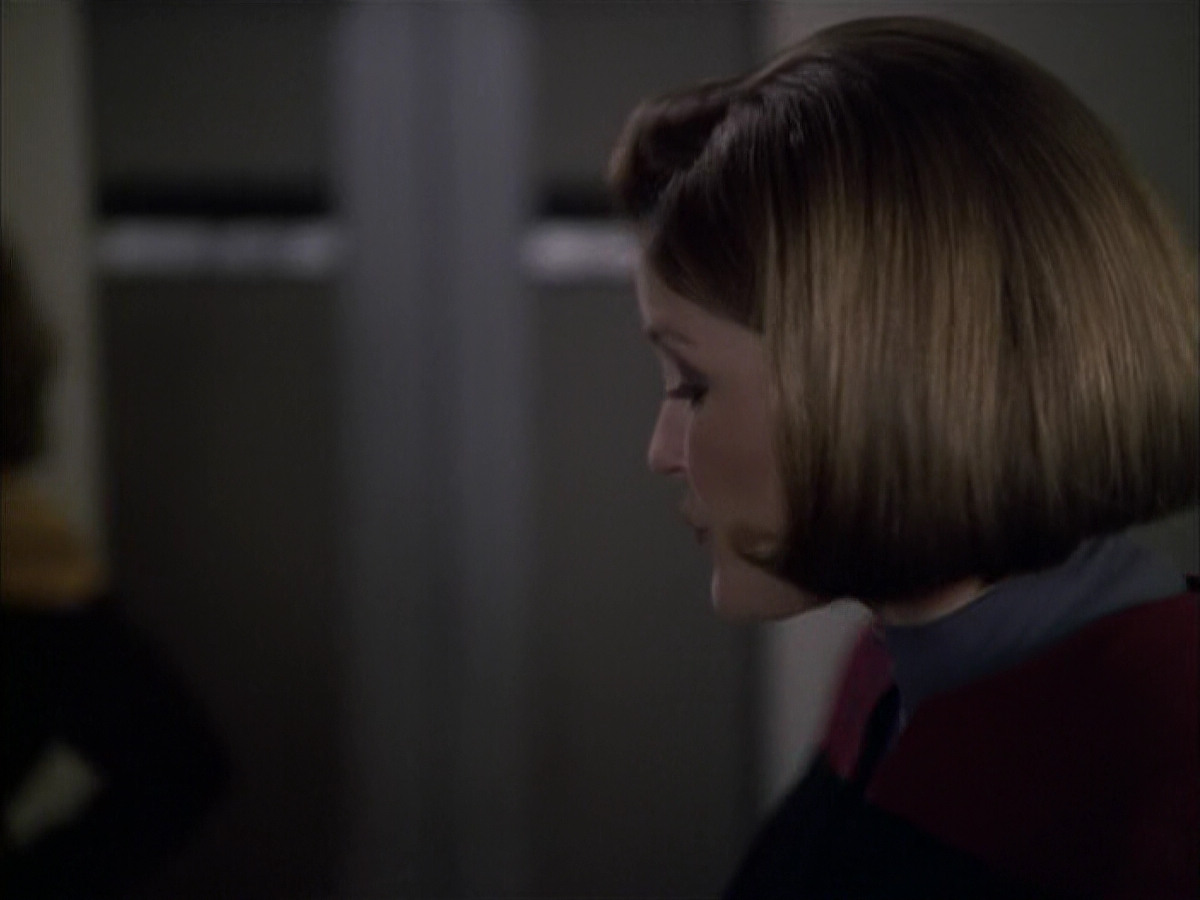 extant_StarTrek_VOY_6x05-Alice_02557.jpg