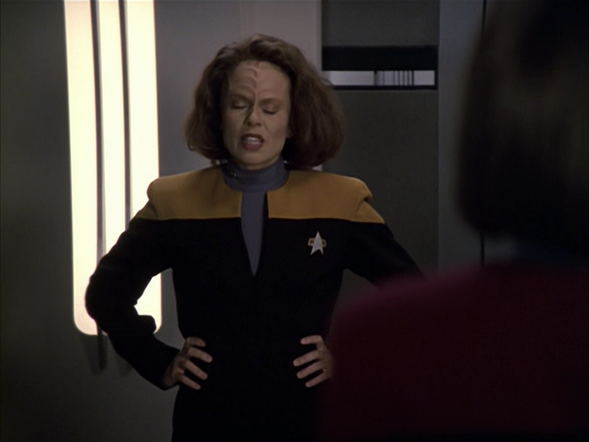 extant_StarTrek_VOY_6x05-Alice_02559.jpg