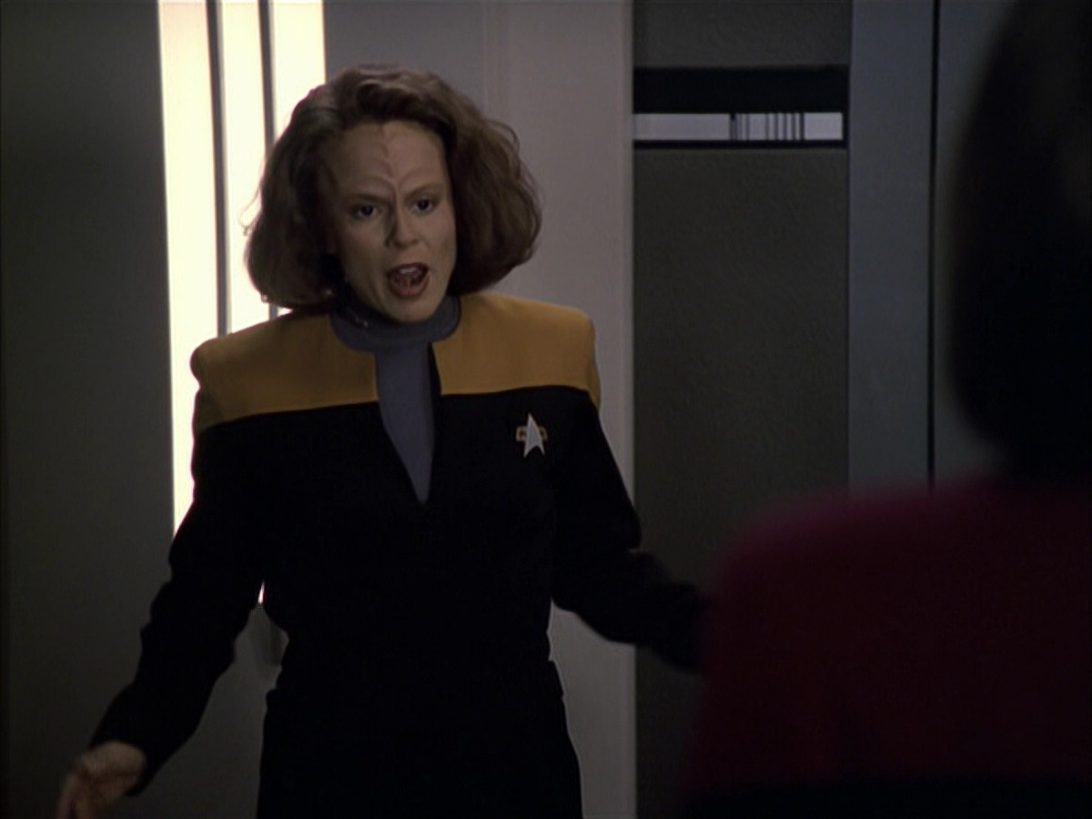 extant_StarTrek_VOY_6x05-Alice_02562.jpg