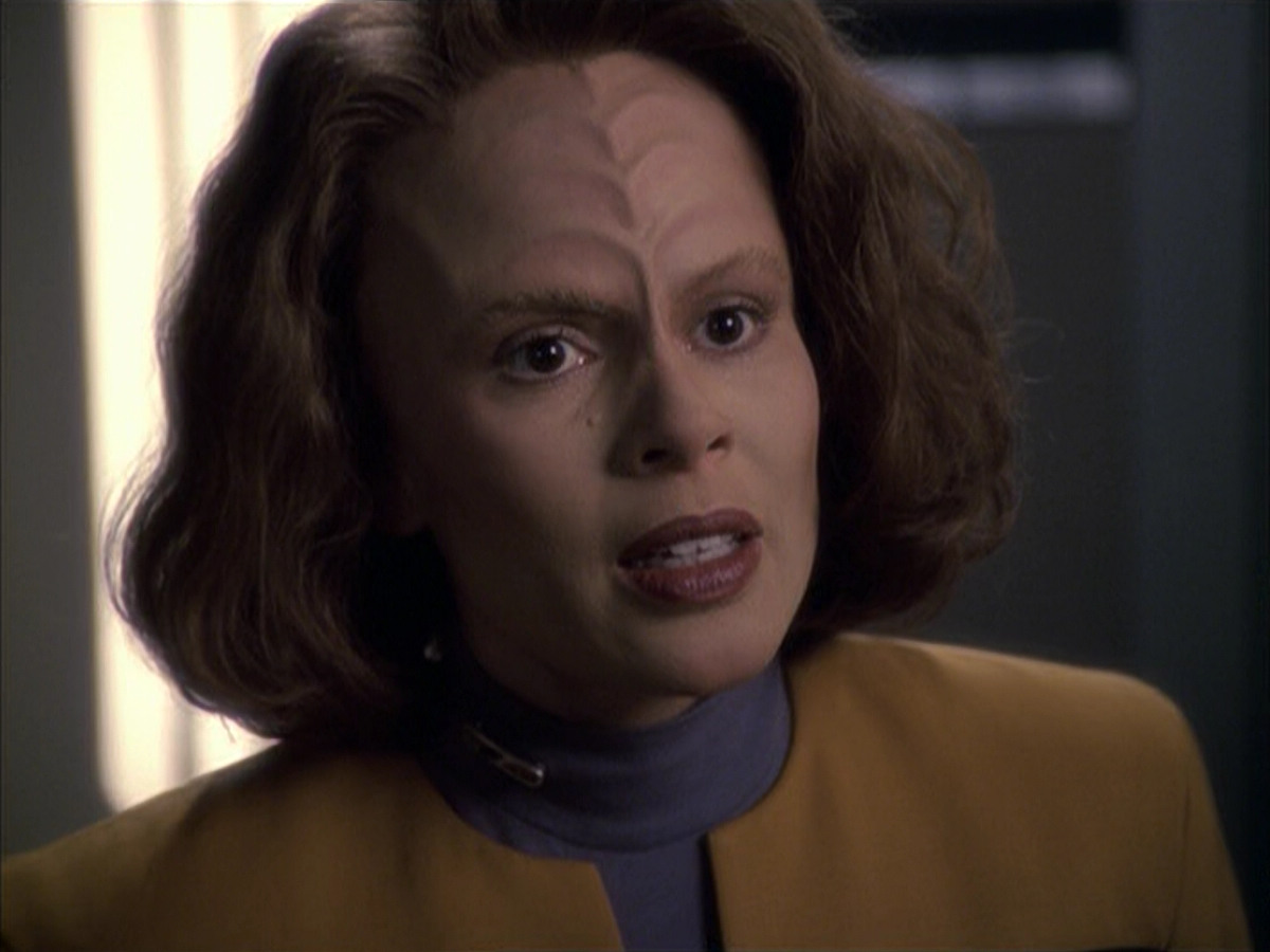 extant_StarTrek_VOY_6x05-Alice_02573.jpg