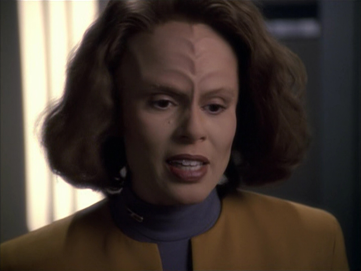 extant_StarTrek_VOY_6x05-Alice_02574.jpg