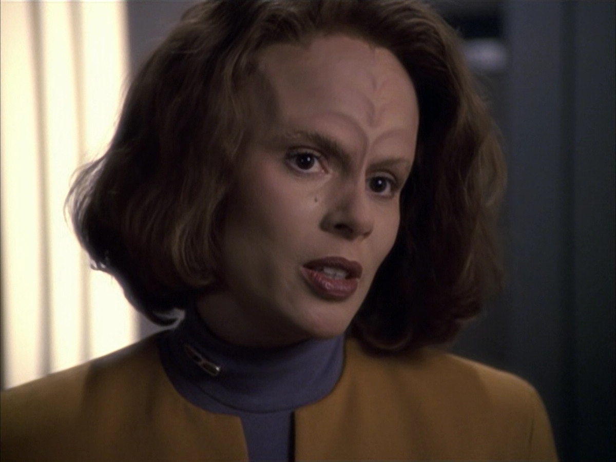 extant_StarTrek_VOY_6x05-Alice_02578.jpg