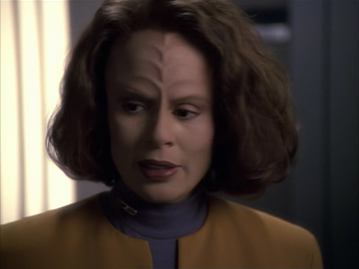 extant_StarTrek_VOY_6x05-Alice_02579.jpg